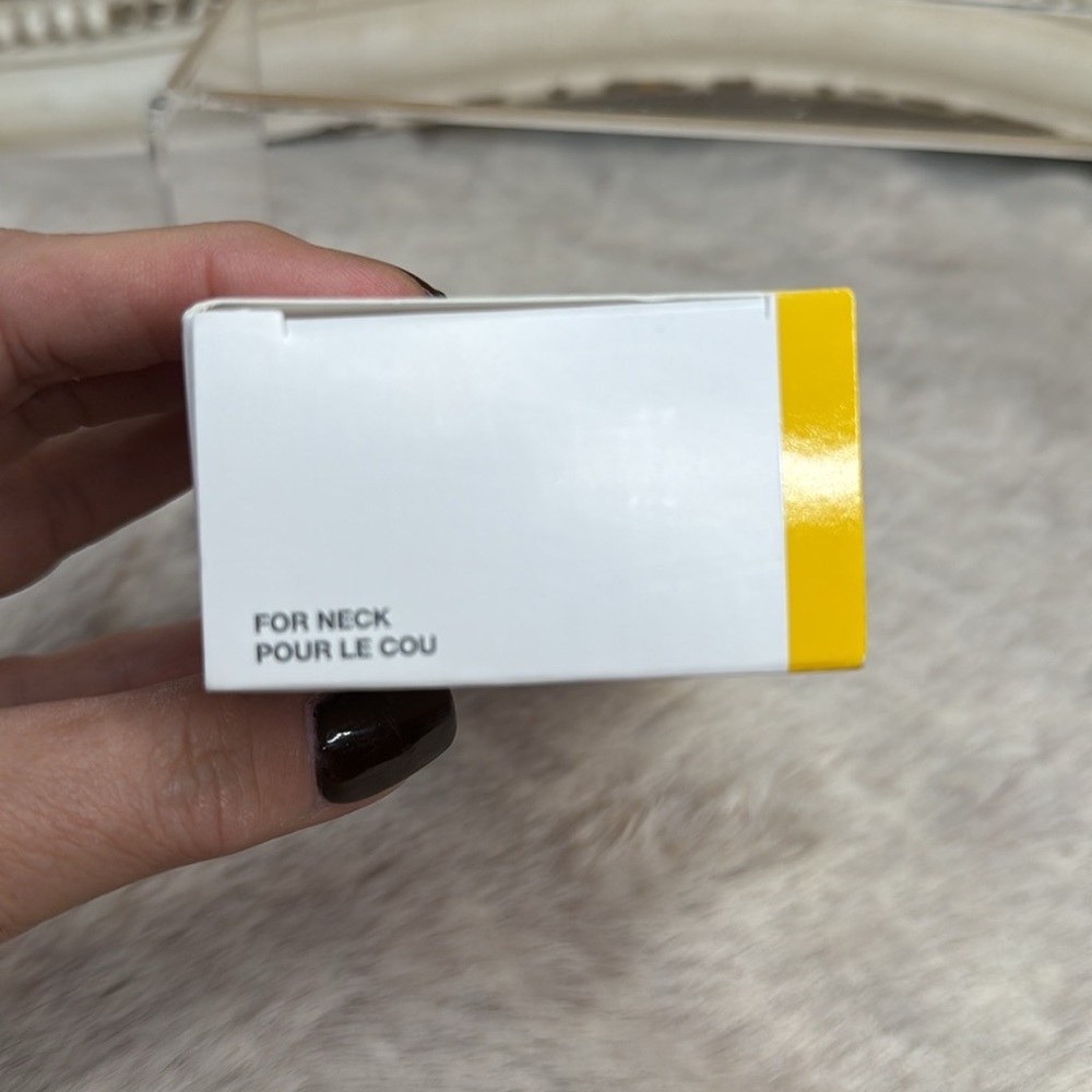 StriVectin Peptight™ Tightening Neck Serum Roller - Picture 11 of 16